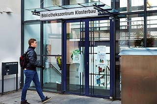 Bibliothekszentrum - Eingang